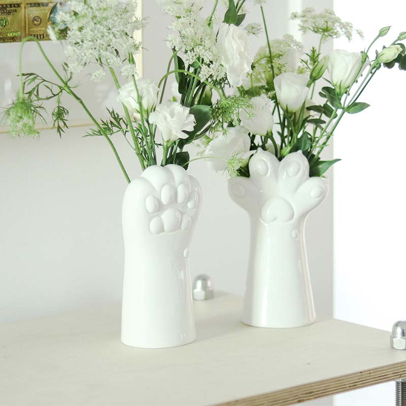 Creative White Ceramic Cat Claw Desktop Small Vase