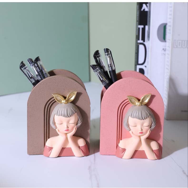 Cute Cartoon Girl Desktop Organize Pen Holder