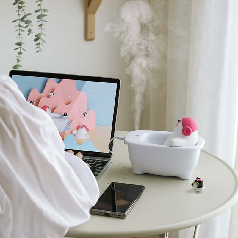 Fun Polar Bear Soak The Bathtub USB Humidifier