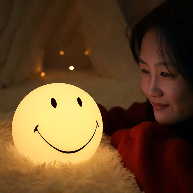 Happy Cartoon Smiley LED Night Light